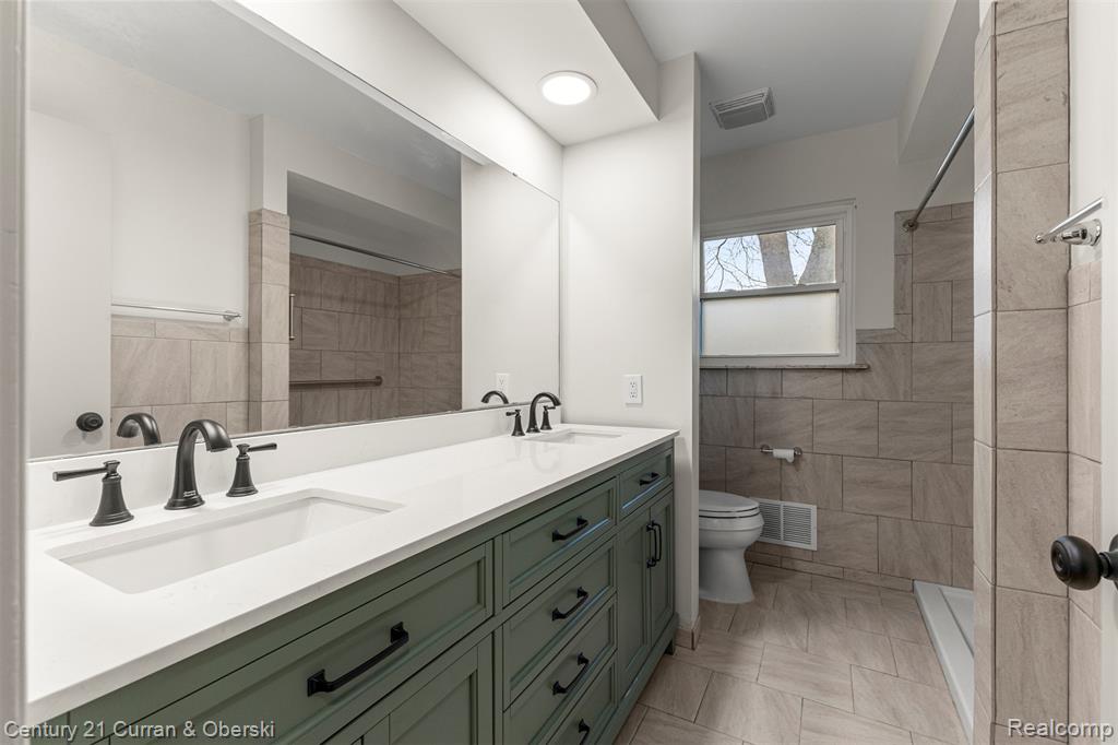 12215 Manor Drive, Southgate, MI 48195 — Photo 19