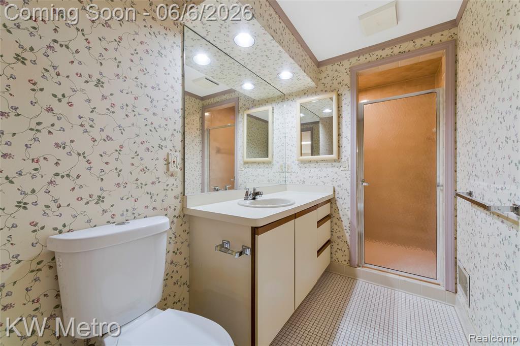 7348 Meadowridge Circle, West Bloomfield, MI — Photo 44