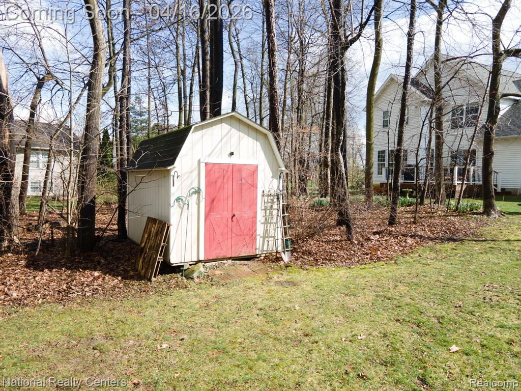 10219 Mill Pointe Drive, Goodrich Vlg, MI — Photo 46