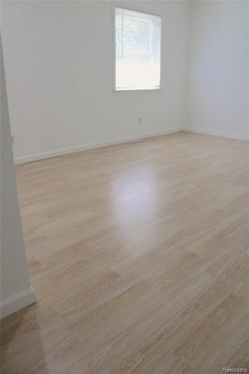 4901 Alpha Way, Flint, MI 48506 — Photo 27