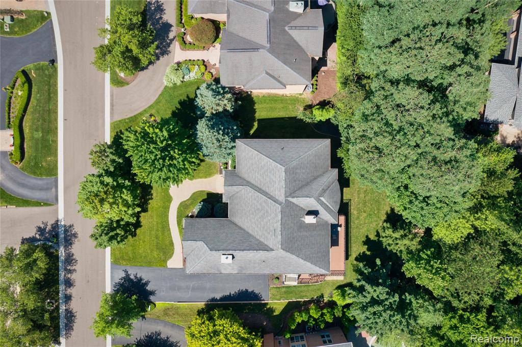 4575 Forest Edge Lane N, West Bloomfield, MI 48323 — Photo 82