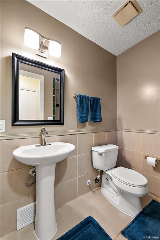 45481 Wakefield Street, Shelby Twp, MI 48317 — Photo 31