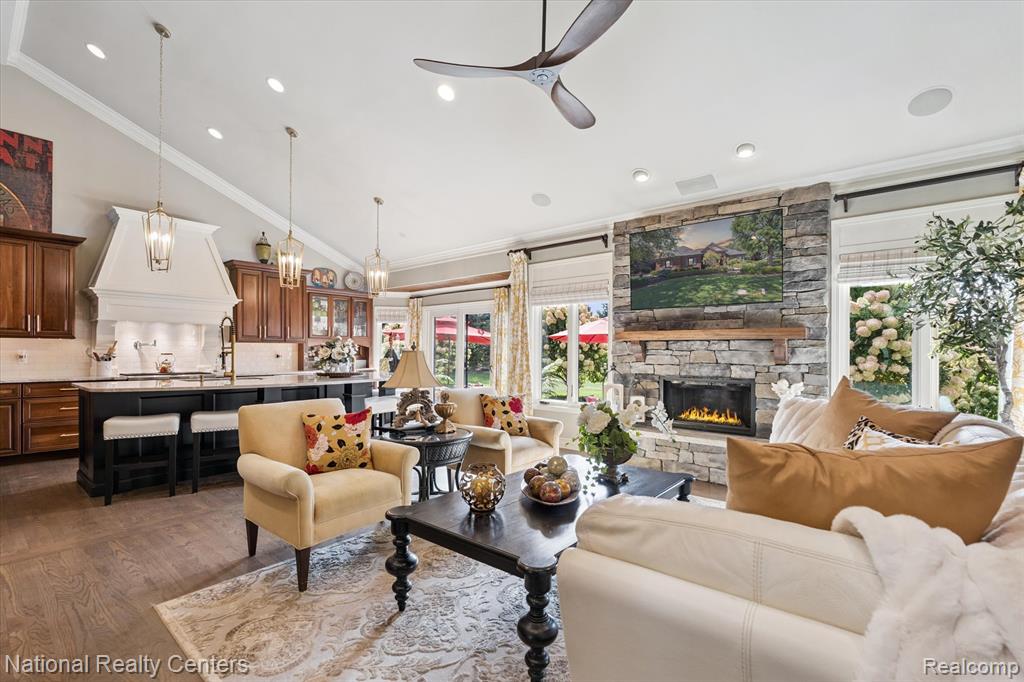 730 Berwick Court, Highland, MI — Photo 20