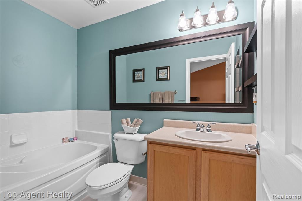 41506 Oconnor Lane, 156, Novi, MI 48377 — Photo 27