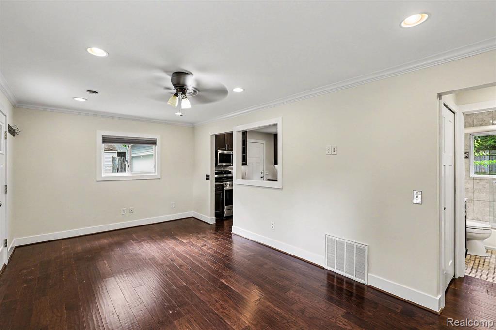 9315 Hillcrest Road, Clarkston, MI 48348 — Photo 7