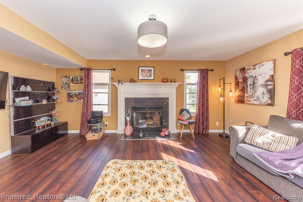 3104 SPRING HOLLOW, Ann Arbor, MI 48105 — Photo 29