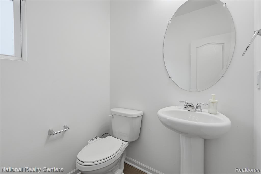 43034 Atwood Avenue, Novi, MI — Photo 13
