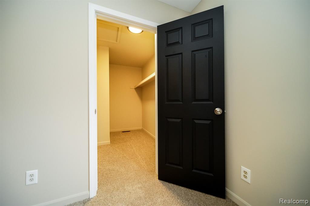 460 OAKGROVE, Clawson, MI — Photo 50