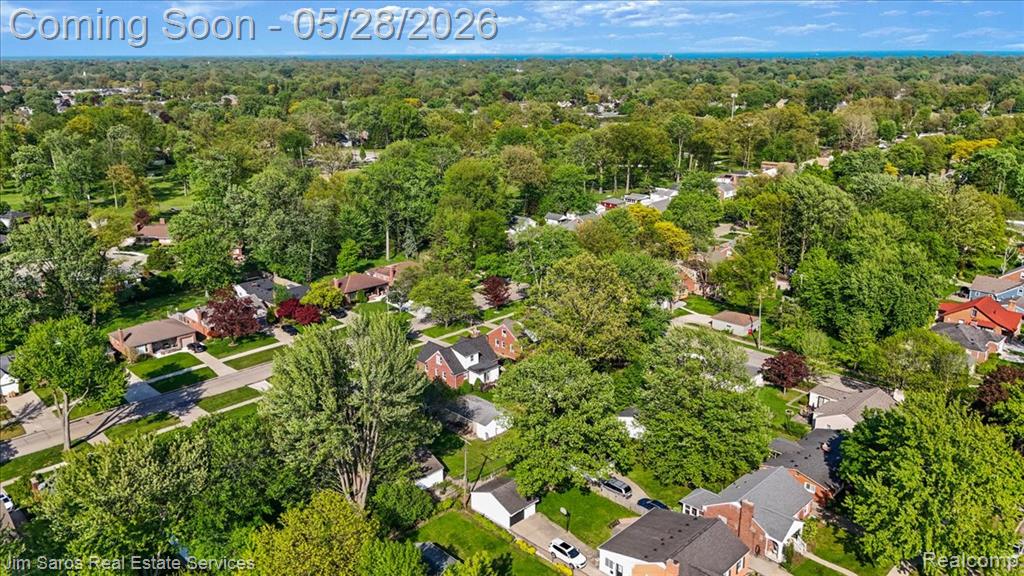 21252 Huntington Avenue, Harper Woods, MI 48225 — Photo 32