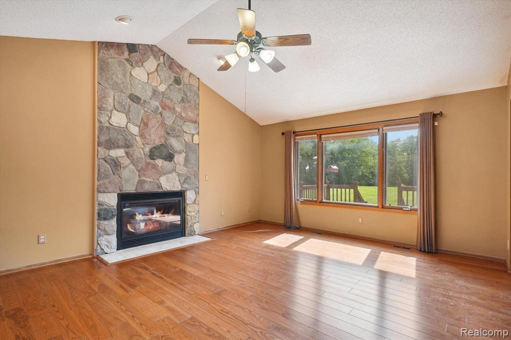 4747 WINDBERRY Lane, Milford, MI 48380 — Photo 12