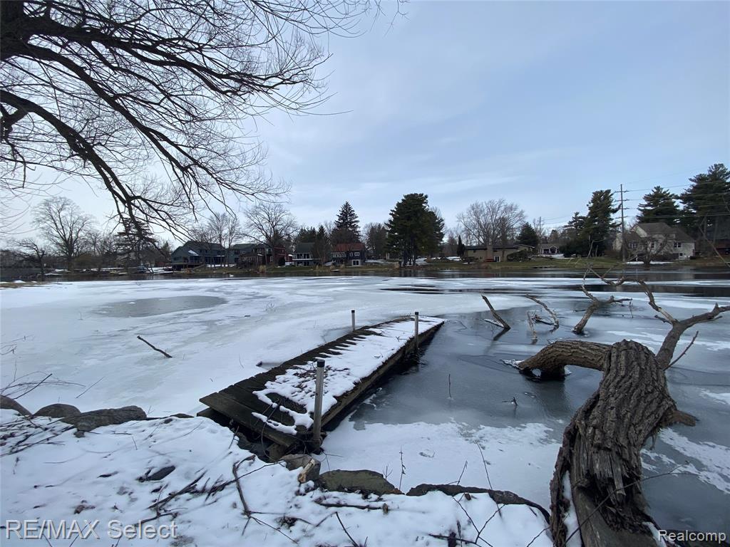 524 W Huron Street, Milford, MI 48381 — Photo 11