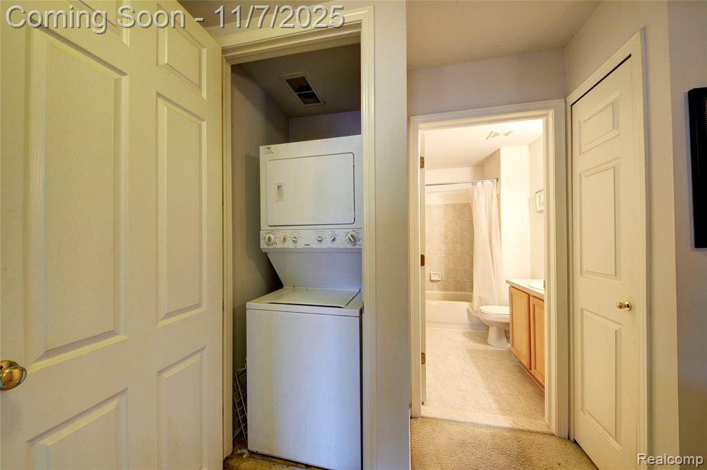 56642 Sunset Drive, Shelby Twp, MI 48316 — Photo 10