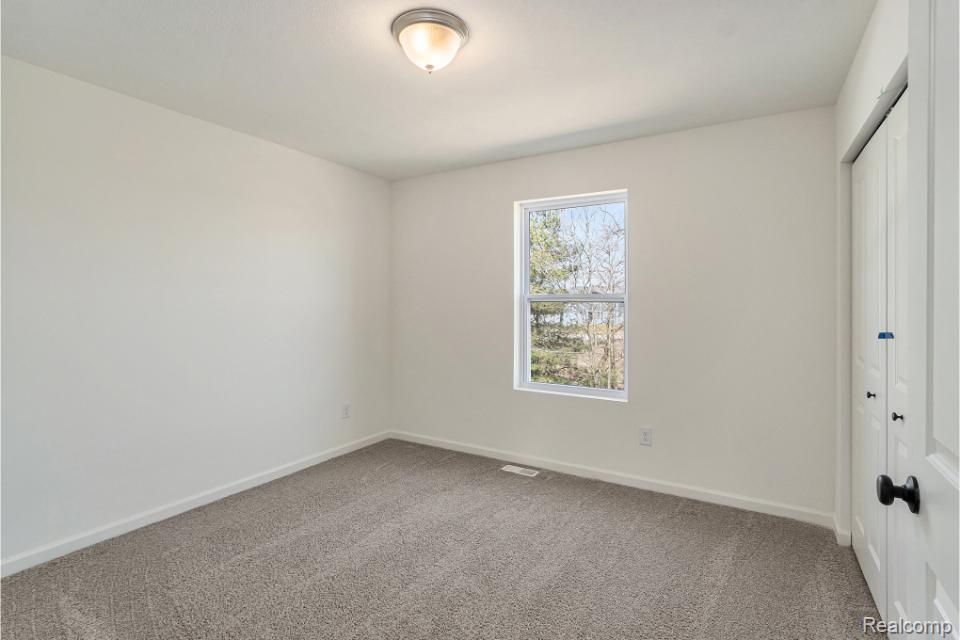 5421 Lily Ann Lane, Dryden, MI 48428 — Photo 15