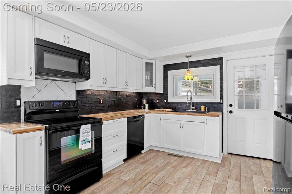 128 S SLATER Street, Lake Orion, MI 48362 — Photo 15