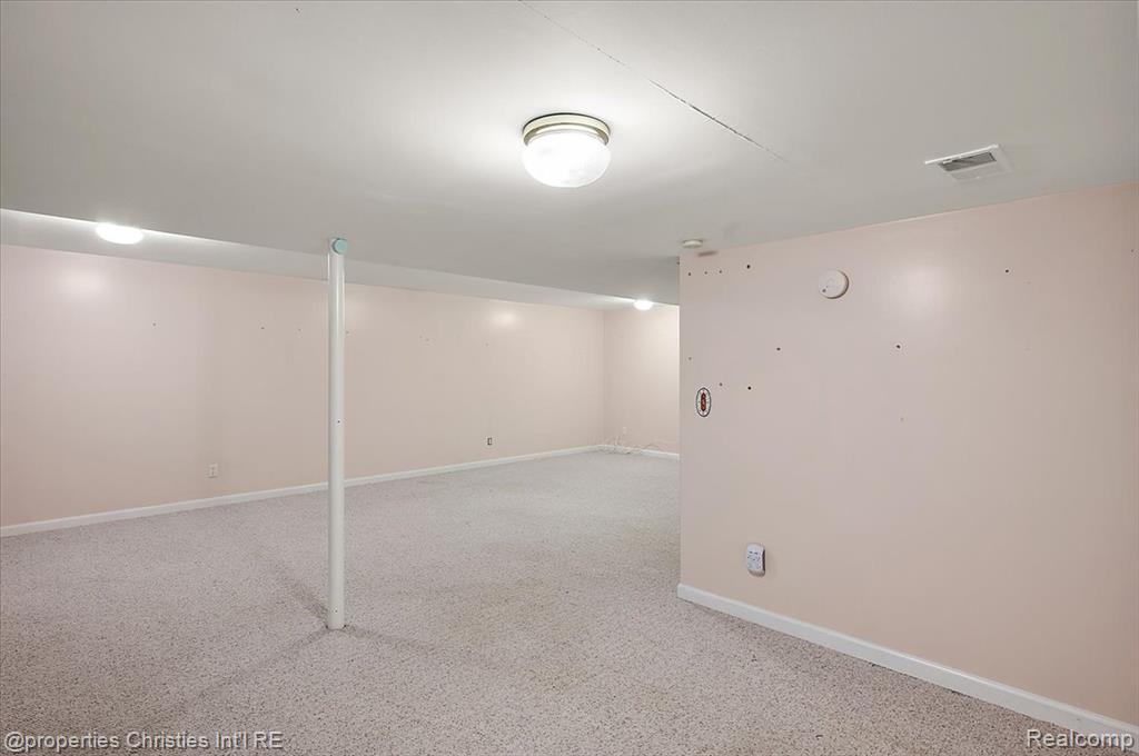 955 Rikki Ann, Wixom, MI 48393 — Photo 44