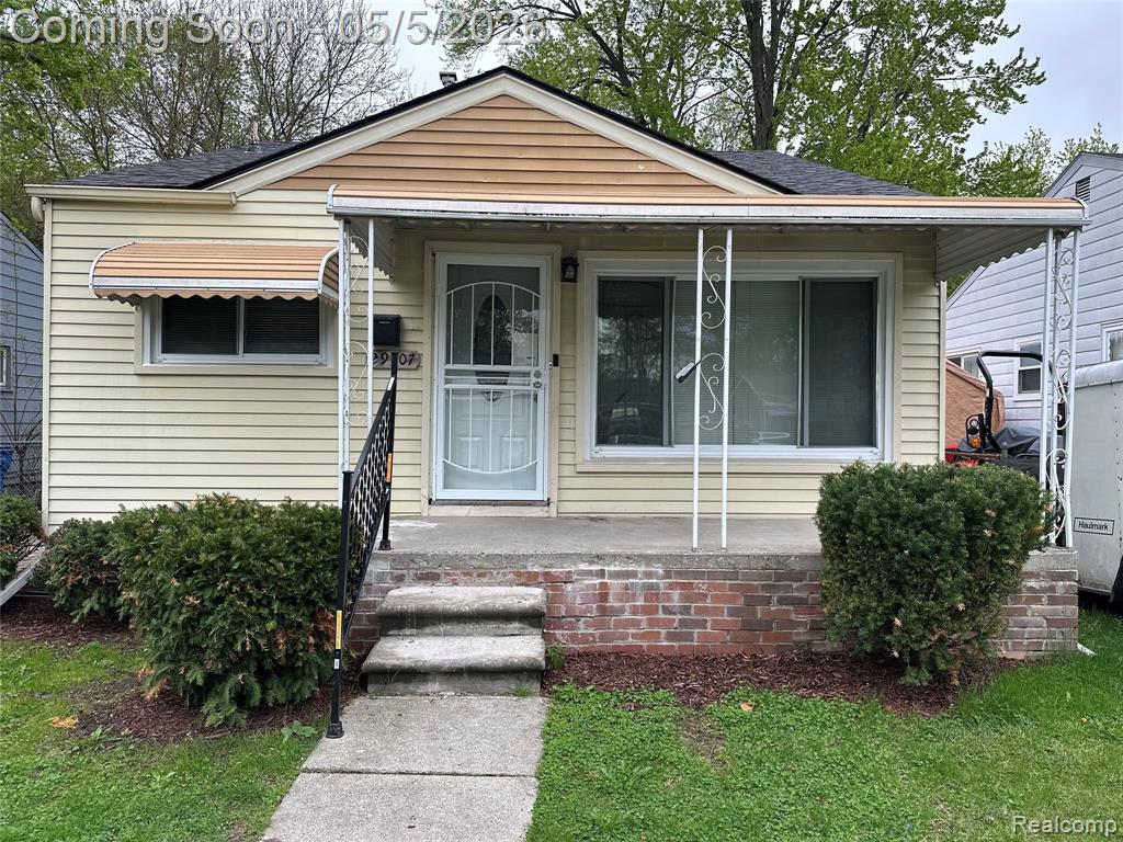 29707 Birchwood Street, Inkster, MI 48141 — front exterior