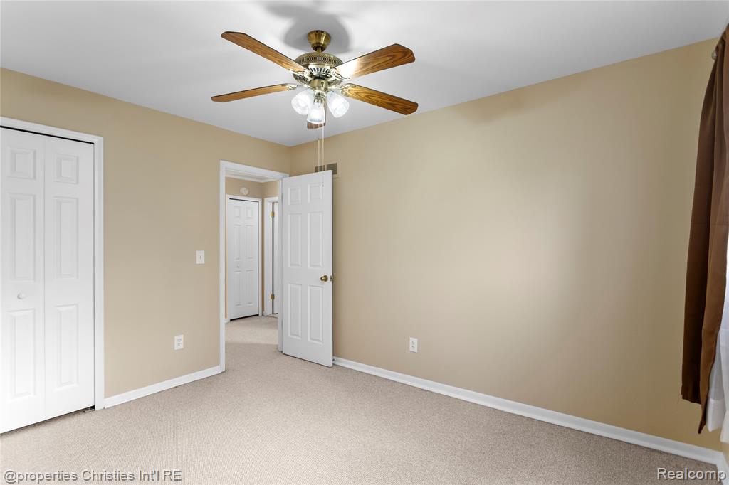 8834 Janis Street, Shelby Twp, MI 48317 — Photo 24