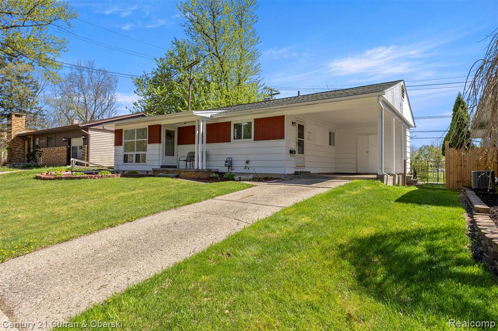 2269 S Circle Drive, Ann Arbor, MI 48103 — Photo 2