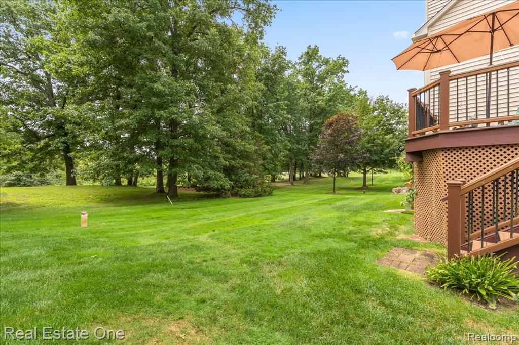 9952 Tioga Trail, Pinckney, MI 48169 — Photo 32