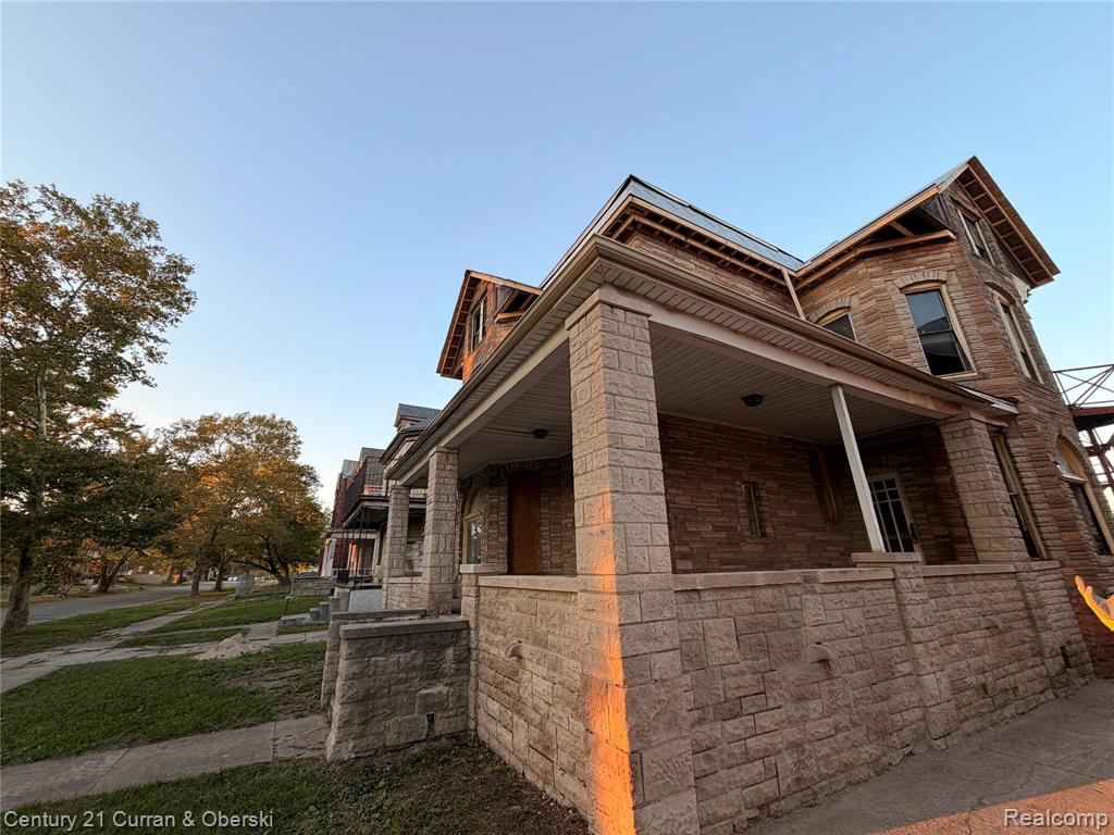 1564 Cadillac Boulevard, Detroit, MI 48214 — Photo 11