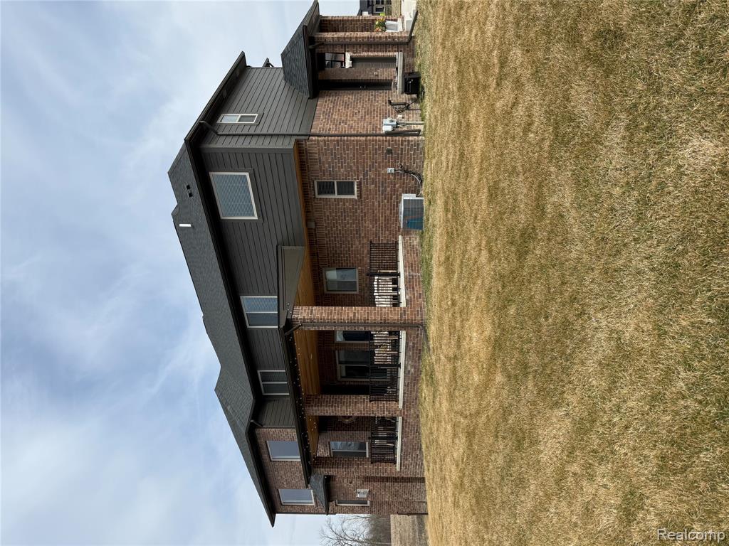 15870 Via Manzoni, Macomb, MI 48042 — Photo 29