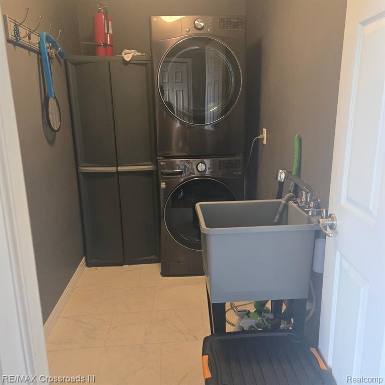 8776 Ironwood Drive, Belleville, MI 48111 — Photo 20