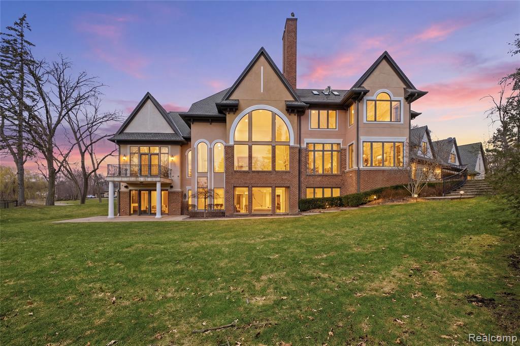 5230 Clarendon Crest Street, Bloomfield Hills, MI 48302 — Photo 48