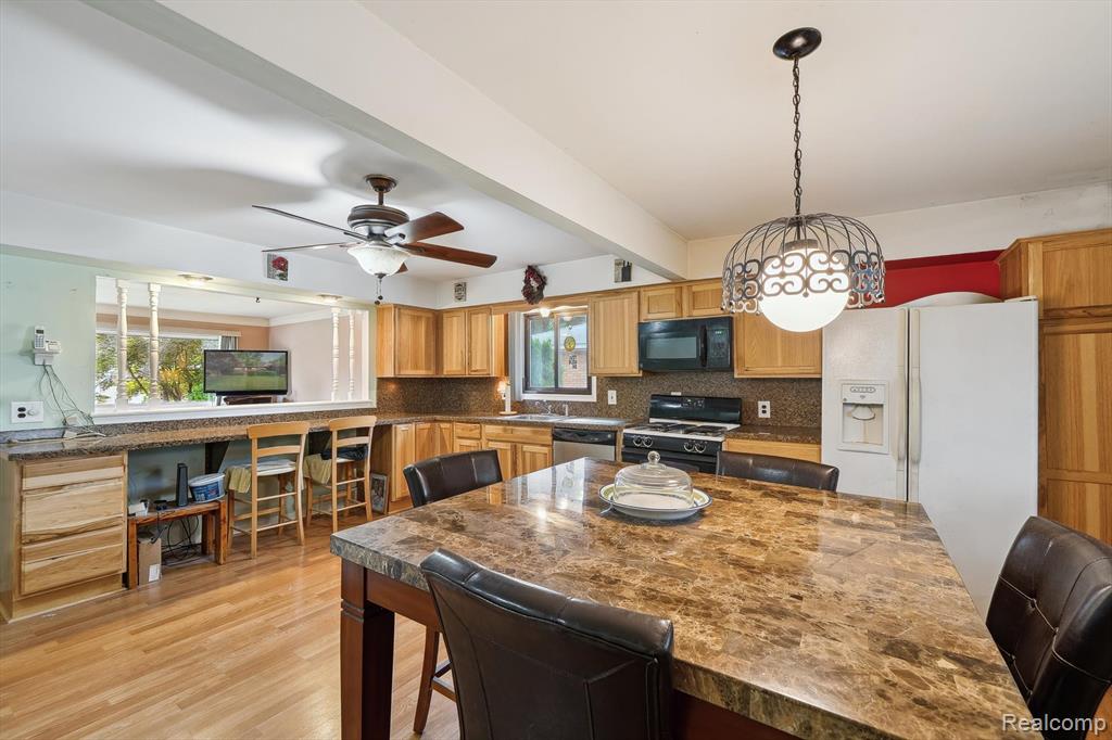 9328 William Street, Taylor, MI 48180 — Photo 10