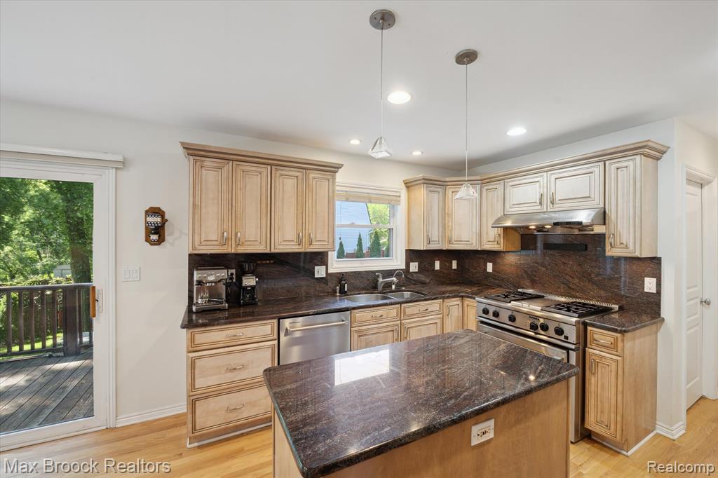 5745 Eastman Boulevard, West Bloomfield, MI 48323 — Photo 19