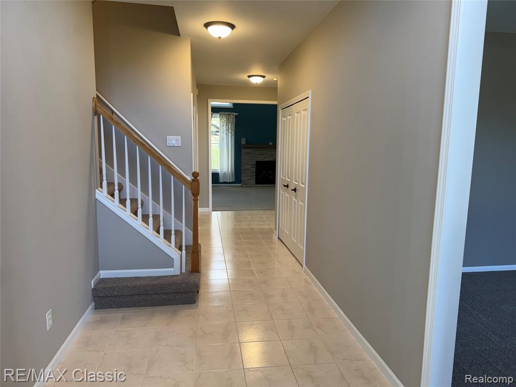 47272 Woodlong Drive, Canton, MI 48187 — Photo 2