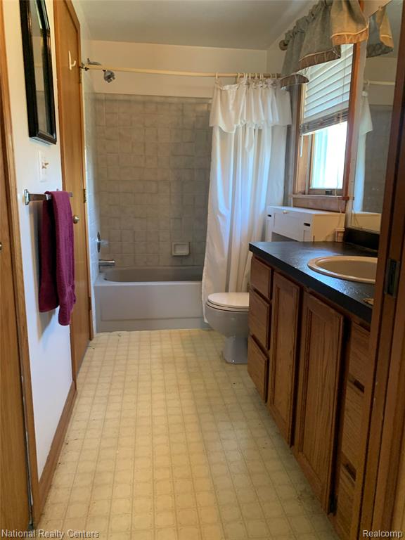 28776 Danvers Court, South Lyon, MI 48178 — Photo 21