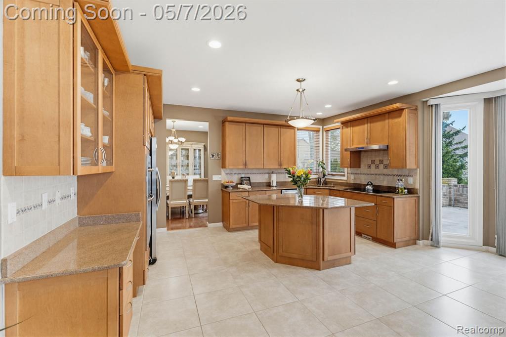 43376 Chester Drive, Sterling Heights, MI 48314 — Photo 22