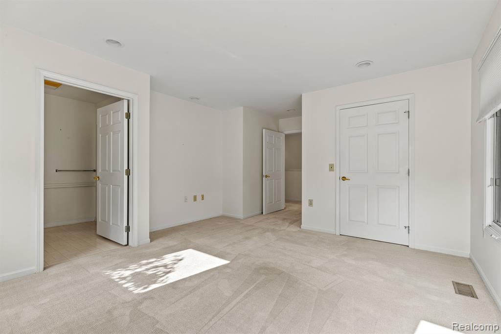 21382 MAGNOLIA Court, 1, Farmington Hills, MI 48336 — Photo 17