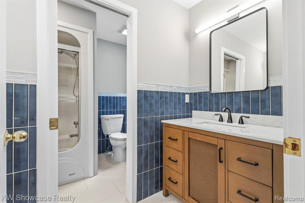 1539 Wandrei Court, Commerce Twp, MI 48382 — Photo 37