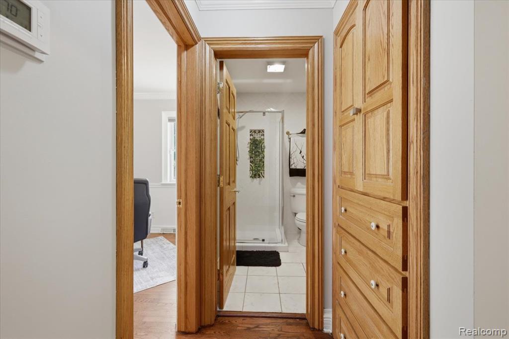 5685 Crescent Road, Waterford, MI 48327 — Photo 15