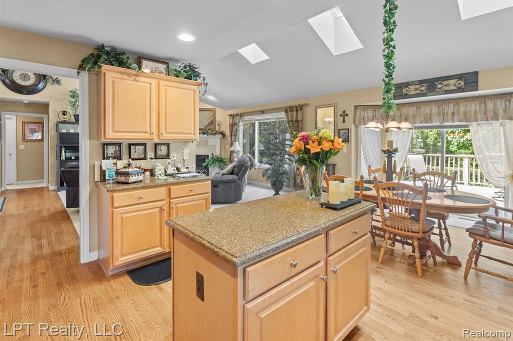 53345 WILLIAMS Way, Shelby Twp, MI 48316 — Photo 6