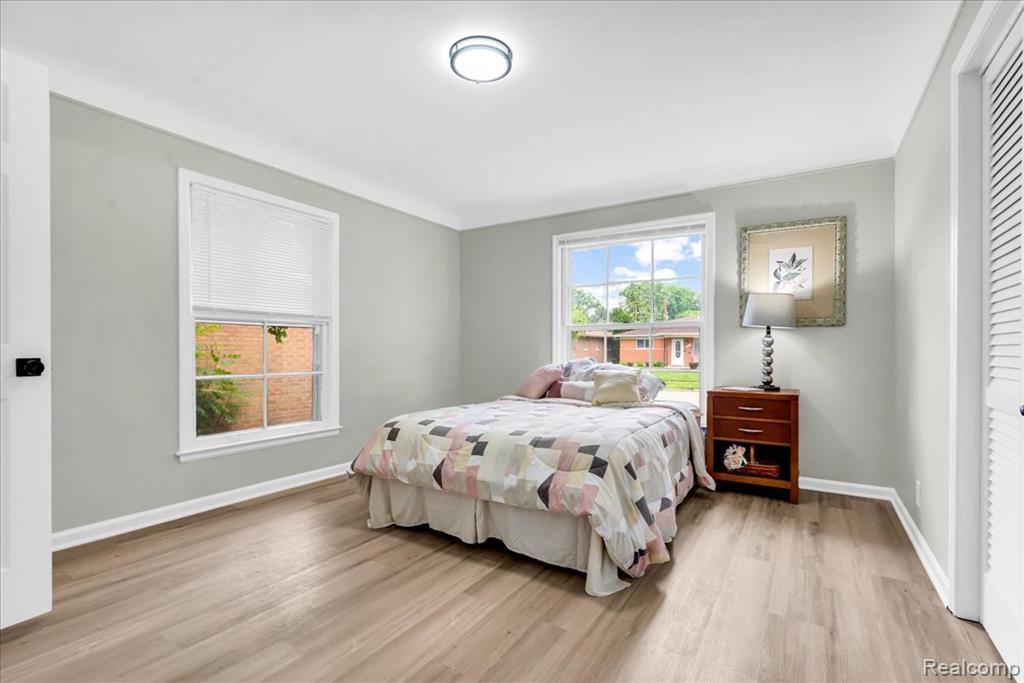 19039 Elsmere Avenue, Eastpointe, MI 48021 — Photo 17