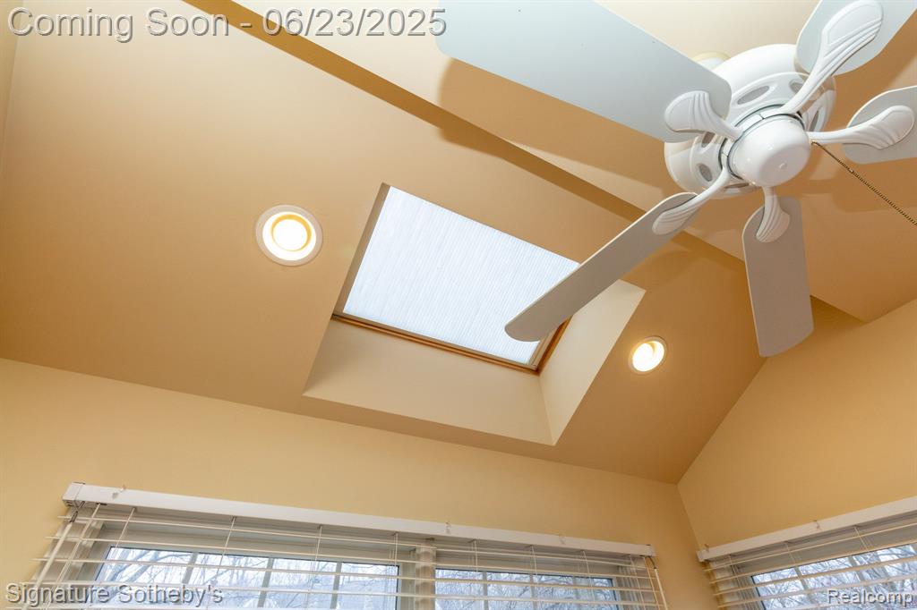 49965 BLACKBERRY Trail, Novi, MI — Photo 17