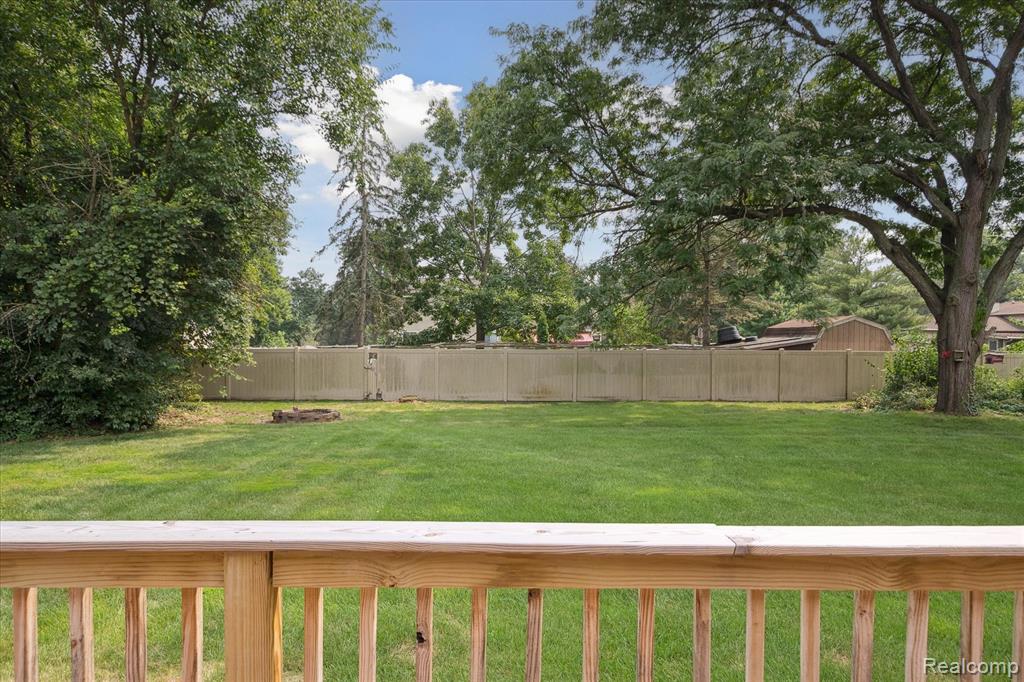 8812 Rio Vista Street, Green Oak, MI 48116 — Photo 35