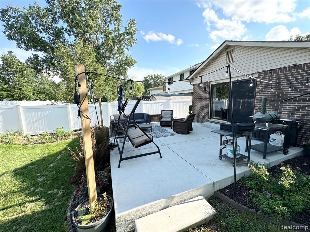 6700 WOONSOCKET Street, Canton, MI 48187 — Photo 22