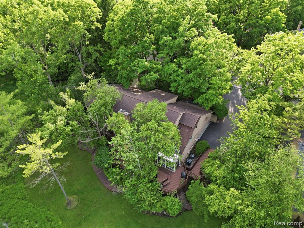 4751 Rolling Ridge Road, West Bloomfield, MI 48323 — Photo 45