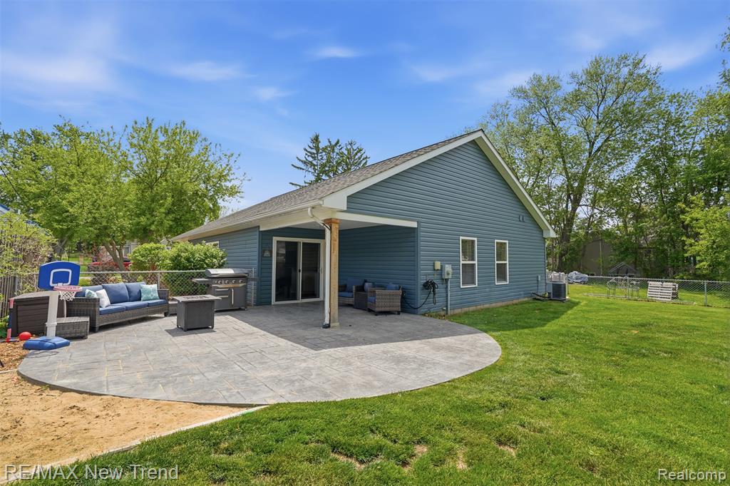 6070 Hackett, Waterford, MI 48327 — Photo 25