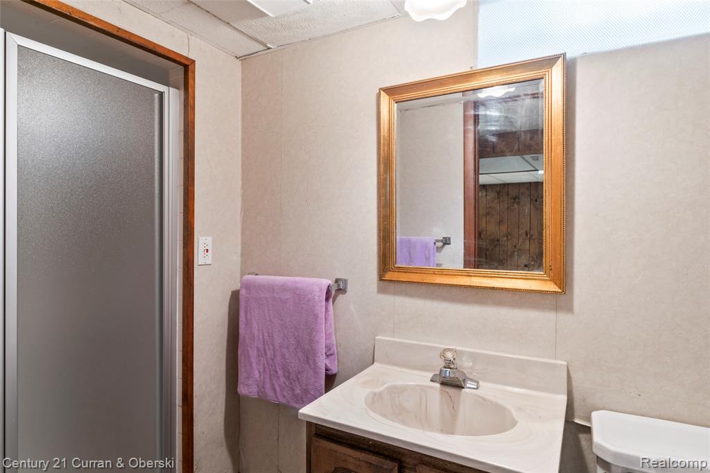 9235 Texas Street, Livonia, MI 48150 — Photo 27