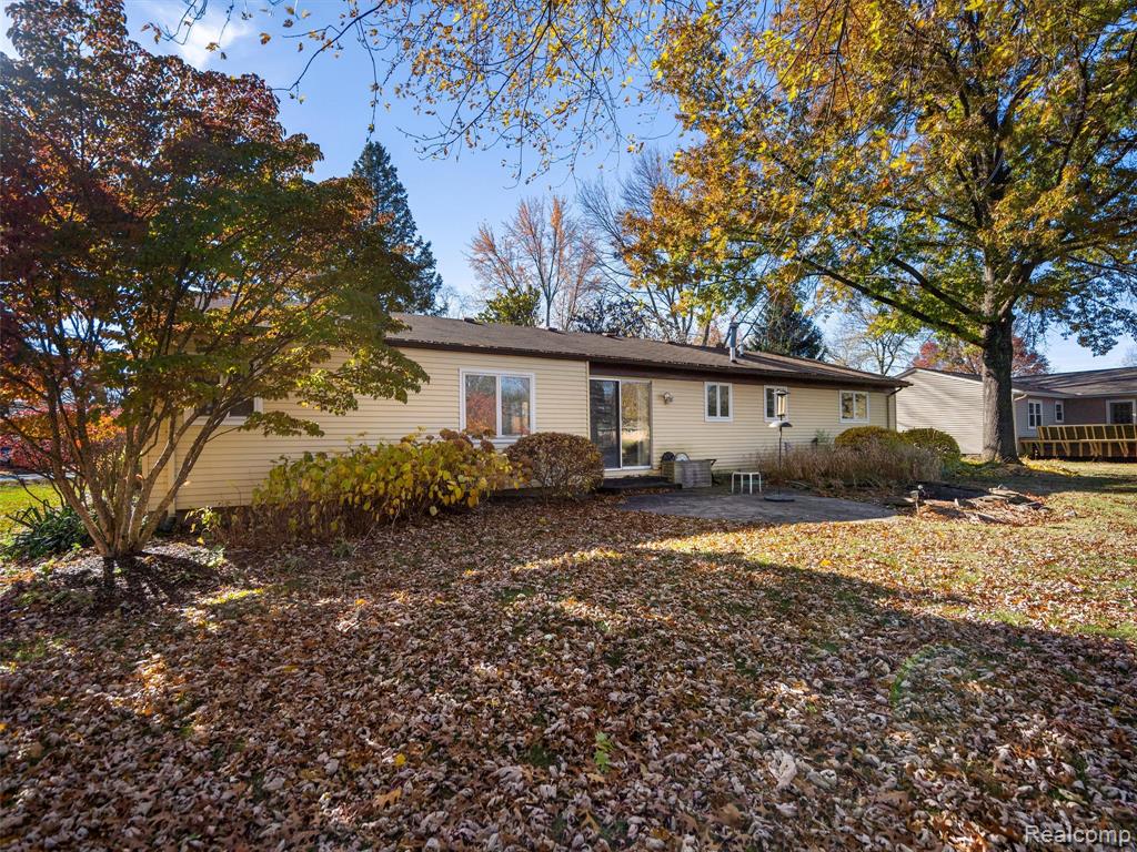 920 Grace Avenue, Rochester Hills, MI 48307 — Photo 7