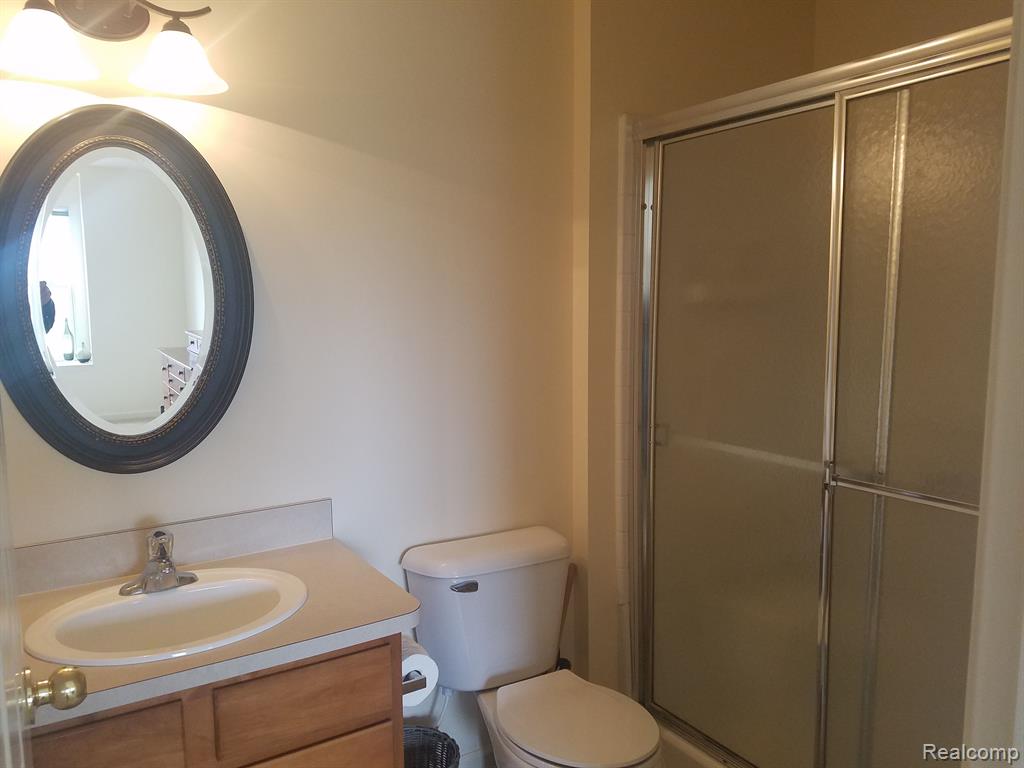 47688 PEMBROKE Drive, Canton, MI 48188 — Photo 15