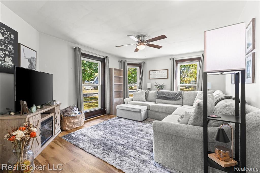 370 E 5th Street, Imlay City, MI 48444 — Photo 12