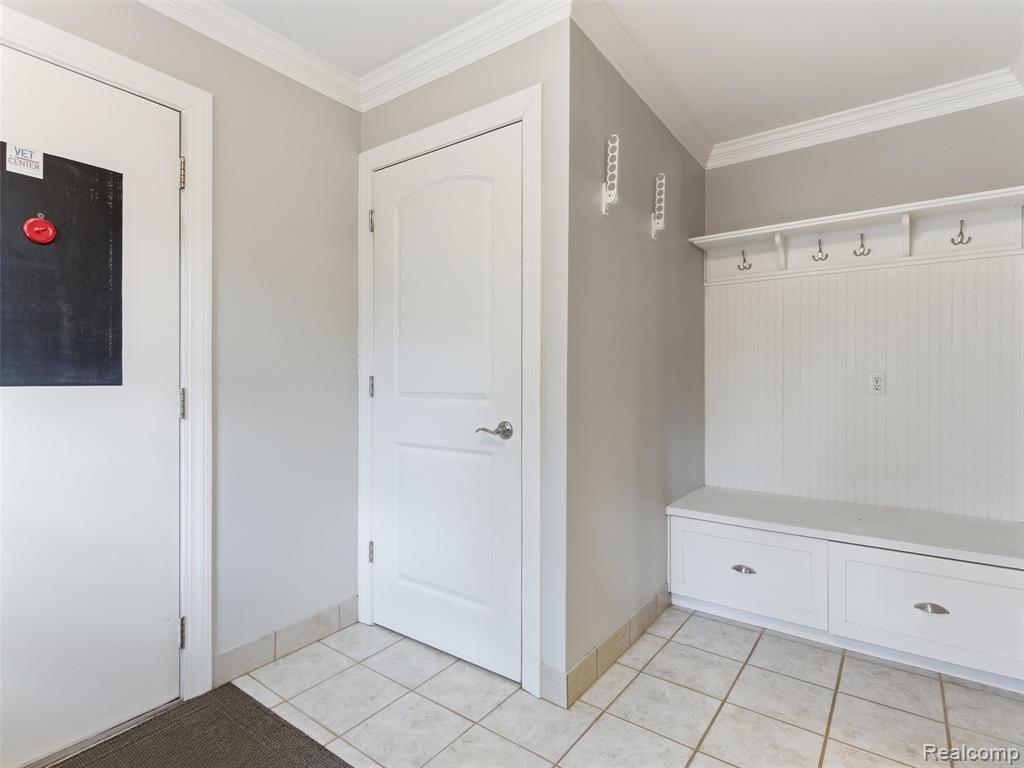 4495 Maybee Road, Lake Orion, MI — Photo 36