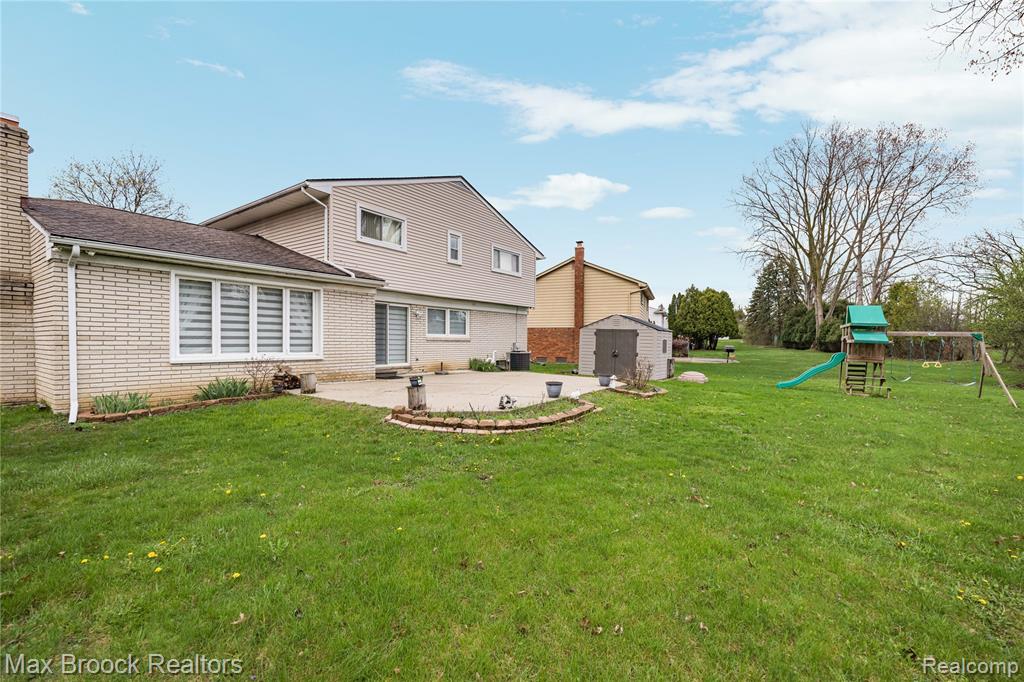 6240 Wynford Drive, West Bloomfield, MI — Photo 58
