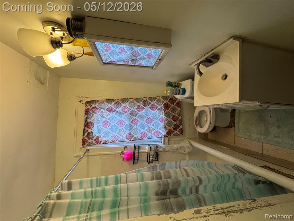 8088 WISCONSIN Street, Detroit, MI 48204 — Photo 6