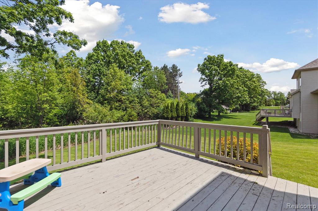 672 Morningside Drive, Grand Blanc, MI 48439 — Photo 39